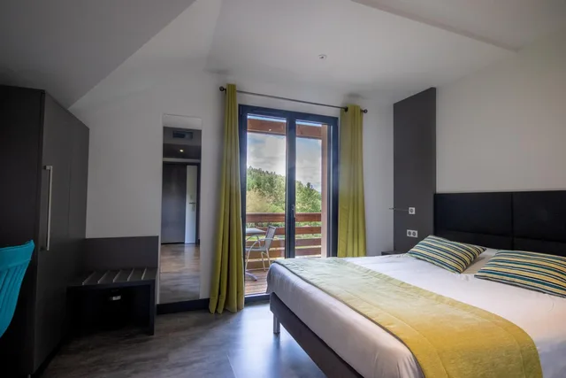 غرفة بسرير مزدوج، HOTEL-RESTAURANT LE REGAL 2/7
