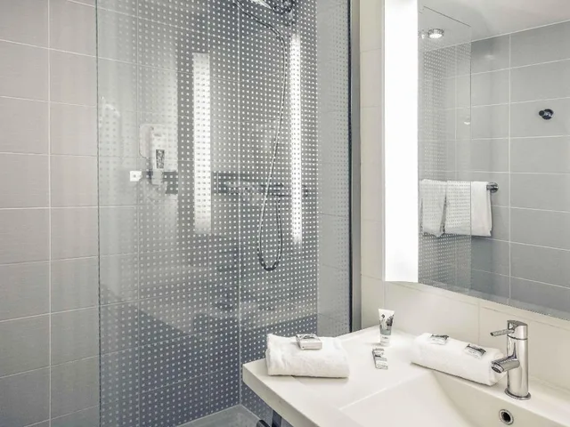 غرفة سوبيريور بسرير مزدوج مع أريكة، Mercure Toulouse Centre Compans Hotel 5/5