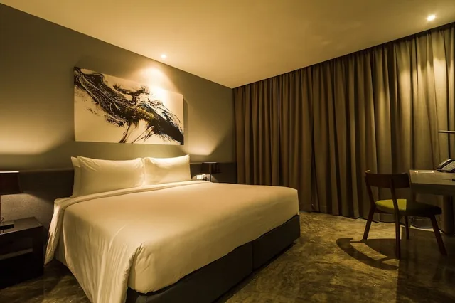 Z Plus, Premier, Twin Beds، Zazz Urban Bangkok 3/5