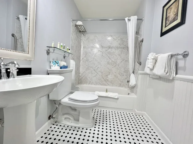 Gilbert, Suite, Queen Bed، The Gilbert Inn 4/6