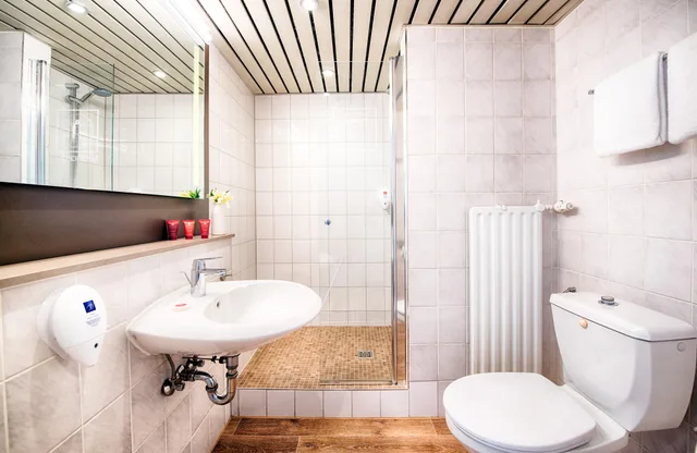 غرفة سوبيريور بسرير مزدوج أو سريرين منفصلين، LEONARDO HOTEL HAMBURG CITY NORD 4/5