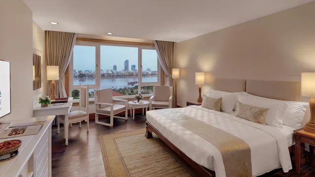 Mekong, Suite، Sokha Phnom Penh Hotel 4/10