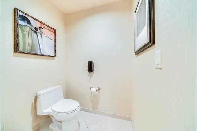 Signature, Connecting, Multiple Bedrooms, Suite, 2 King Beds, 2 Sofa، Jet Luxury Resorts @ The Signature Condo Hotel 4/7