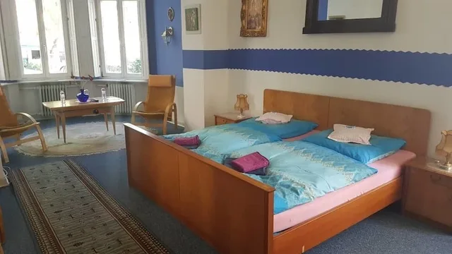 غرفة مفردة بسرير كوين بحمام مشترك، A&S Ferienwohnungen Koblenzerstr. 131 2/4