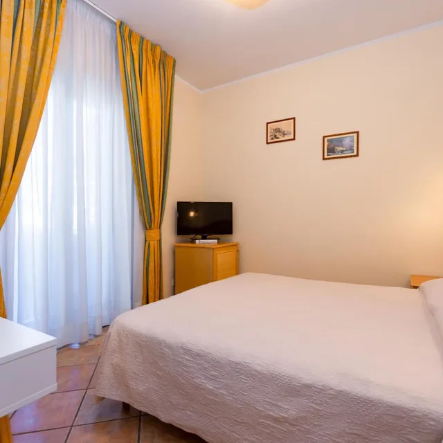 Junior Suite, Triple, Hotel Ristorante Il Ceppo 1/5