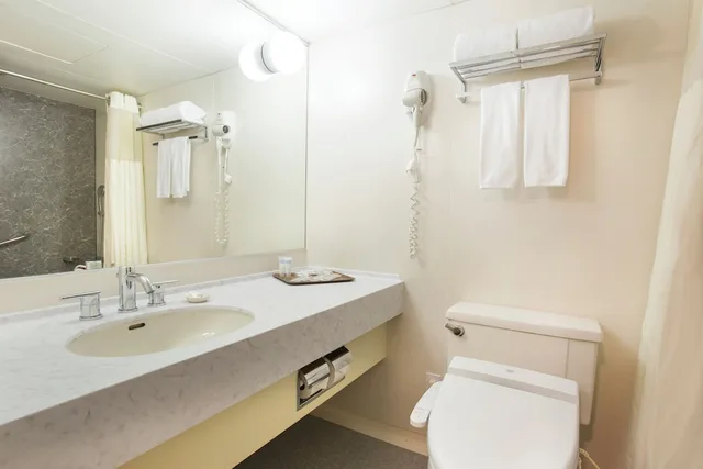 Ocean, Standard, 2 Double Beds، Pacific Islands Club Guam 3/3