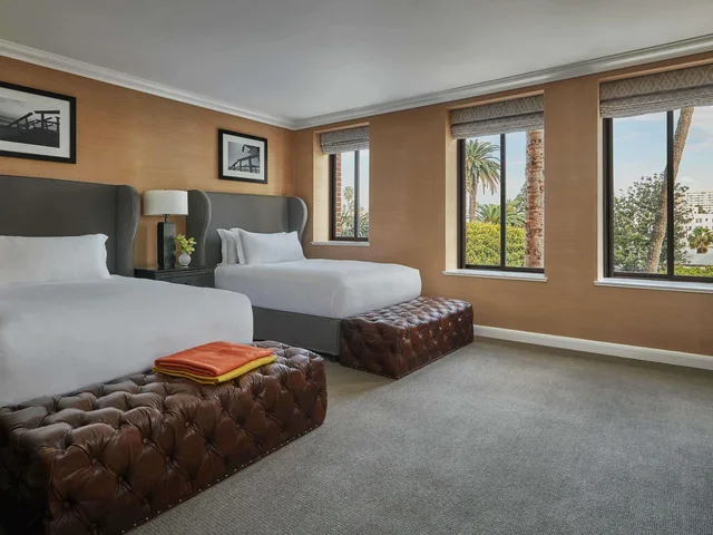 غرفة ديلوكس بسرير مزدوج بإطلالة على المدينة، Fairmont Miramar Hotel and Bungalows 2/2