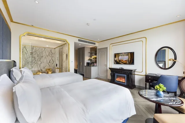 Gold, Deluxe, Twin Beds، Dolce by Wyndham Hanoi Golden Lake 4/4