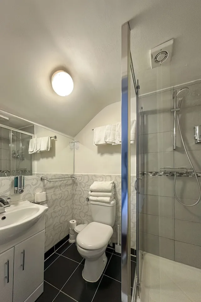 غرفة سوبيريور بسرير مزدوج، Primrose Guest House 5/8