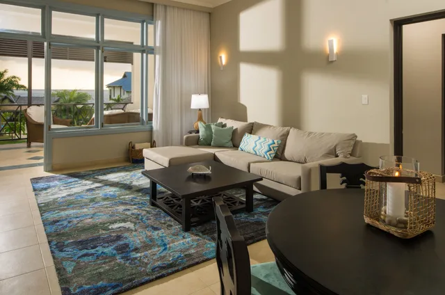 جناح بغرفة نوم واحدة، The Cliff Hotel 5/6