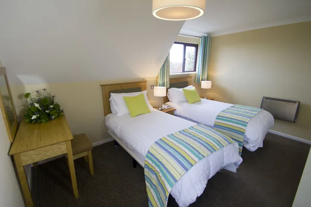 شقة بسريرين منفصلين بغرفتي نوم مع أريكة، Cromer Country Club 4/8