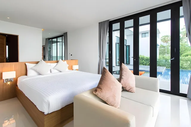 2 Bedrooms, Pool, Villa, Beach Front، Sunshine Paradise Resort 1/1