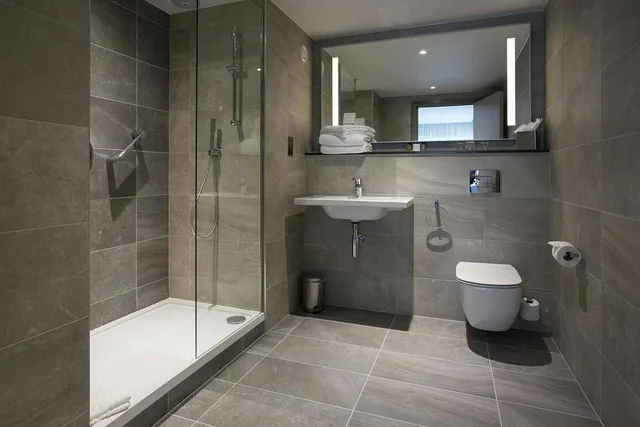 Deluxe, Single, Double Bed, The Samuel Hotel 5/6