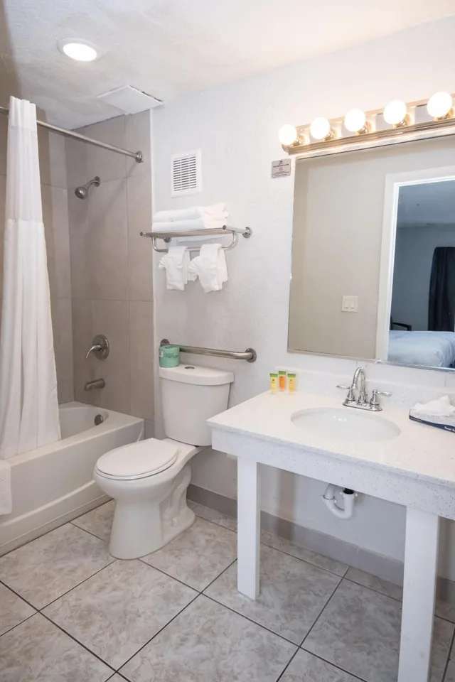 2 Queen Beds - Mobil Access Tub Nsmk Micfridg، Motel6 Altamonte Springs, FL 9/10