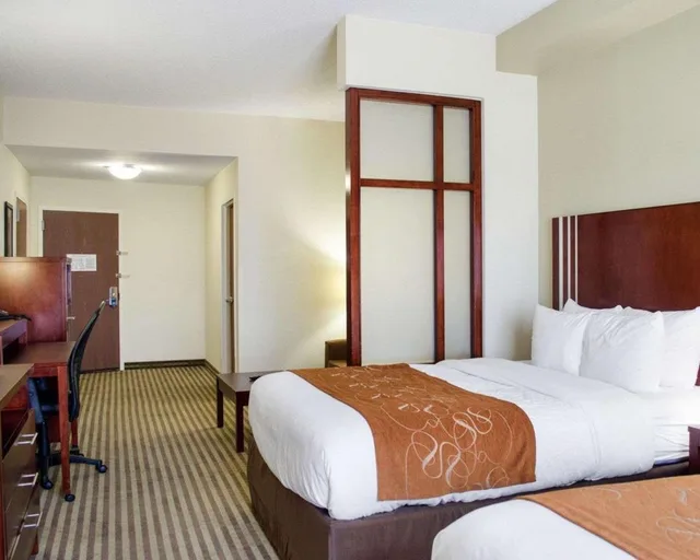 جناح بسريرين كوين لذوي الإعاقة، Comfort Suites Greenwood MS 1/4