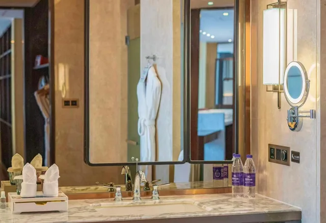 غرفة بسريرين منفصلين بإطلالة على المدينة، Hilton Fuzhou 4/4