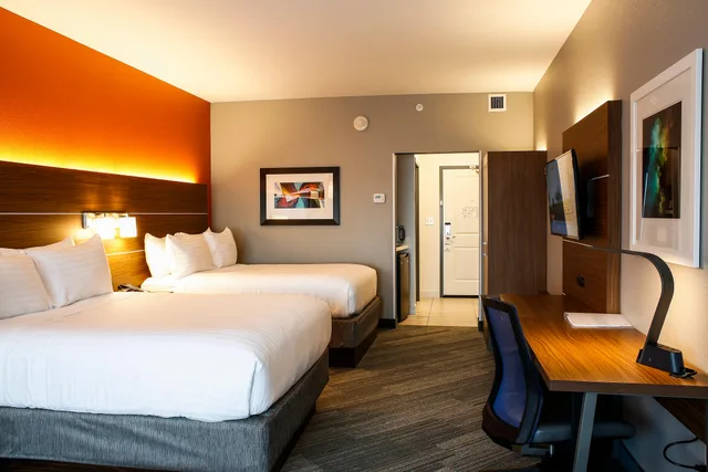 Room, 2 Queen Beds, Accessible, HOLIDAY INN EXPRESS EVANSVILLE 1/2