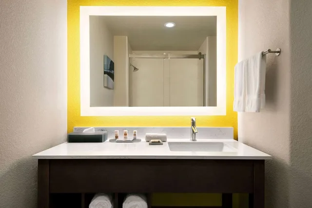 غرفة بسرير كينج، La Quinta Inn And Suites By Wyndham Clovis Ca 2/2