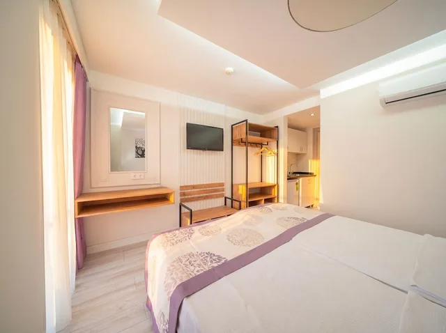 غرفة قياسية بسرير مزدوج، Tropic Hotel Side 5/10
