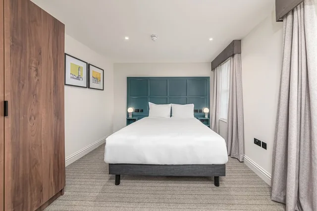 شقة عائلية بسرير مزدوج، Mercure Salisbury White Hart Hotel 1/8