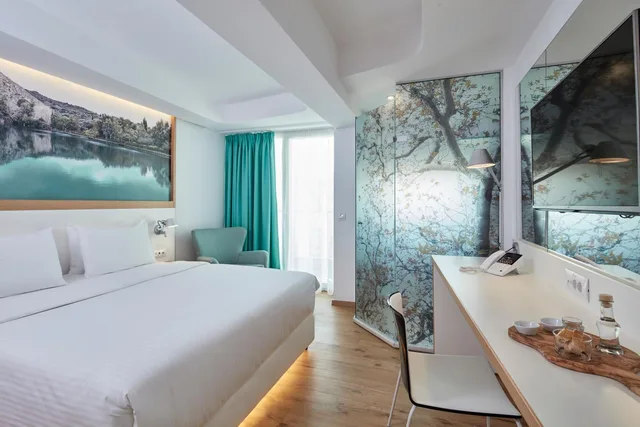 غرفة تنفيذية بإطلالة على المدينة، Olive Green Hotel 1/1