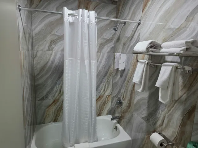 غرفة ديلوكس بسريرين كوين، Red Roof inn Green Brook - Somerset 2/4