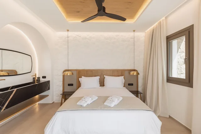 Junior Suite, Studio, King Bed, Sea View، Calma Suites Mykonos 1/5