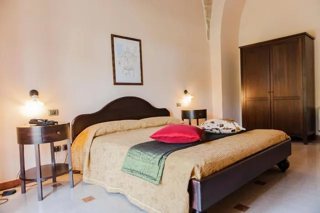 Comfort, Double Bed, Tenuta La Baronessa 2/5
