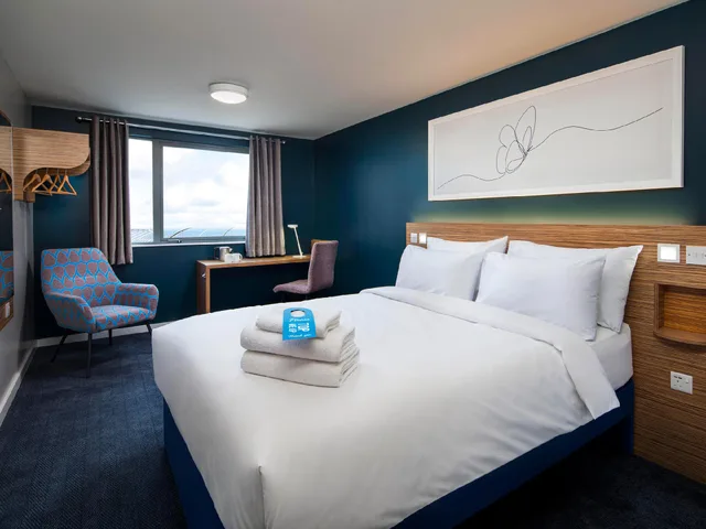 غرفة بسرير كينج، Travelodge Birmingham Airport 1/1