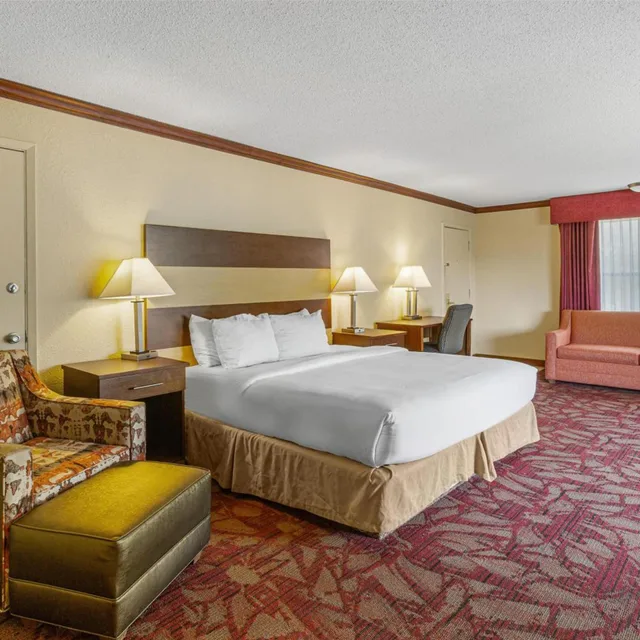 جناح جونيور بسرير كينج بإطلالة على المسبح، Best Western Pine Springs Inn 1/8