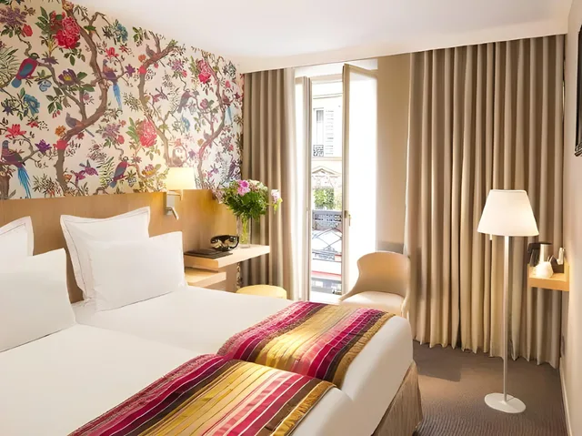 غرفة بريفيليج بسرير كوين وسريرين منفصلين بشرفة، Hotel Cordelia 1/1