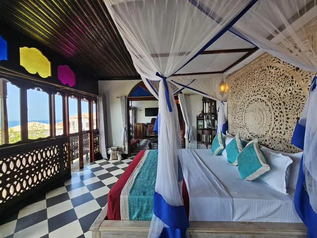 شقة، Dhow Palace Hotel 1/1