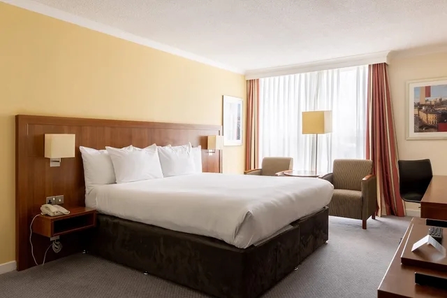 غرفة قياسية بسرير كينج، Holiday Inn Newcastle Gosforth Park By IHG 9/10
