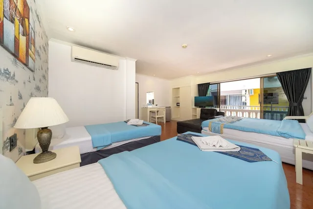 شقة بسريرين منفصلين وسريرين كينج بـ4 غرف نوم بمطبخ، Patong Central Residence & Apartment 4/10
