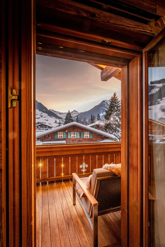 جناح بريستيج بسريرين كينج، Ultima Gstaad 2/3
