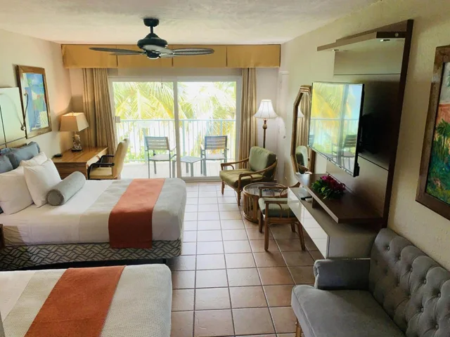 غرفة بسريرين مزدوجين، Emerald Beach Resort 1/2