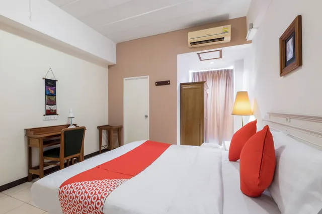 جناح بسرير كوين، Jl Bangkok 2/10