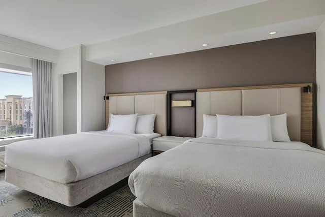 جناح بسريرين كوين مع سرير سحّاب إضافي لذوي الإعاقة، SpringHill Suites by Marriott Jacksonville North I-95 Area 1/4