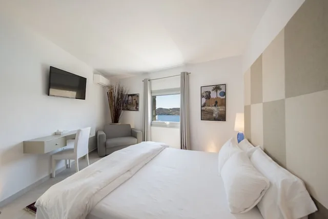 فيلا ديلوكس بسريرين مزدوجين بغرفتي نوم بمسبح خاص، Smy Mykonos Suites Villas 1/5