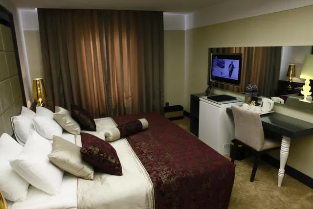 جناح ديلوكس، Mirilayon Hotel 3/5