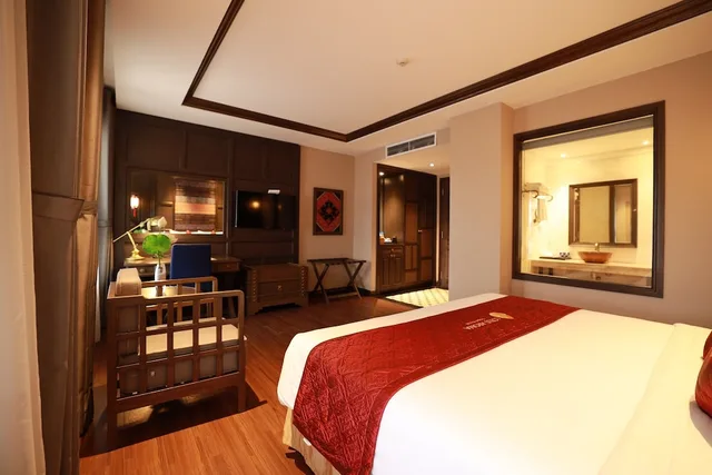 Senior, King Bed, City View، Lotus Aroma Sapa Hotel 4/5