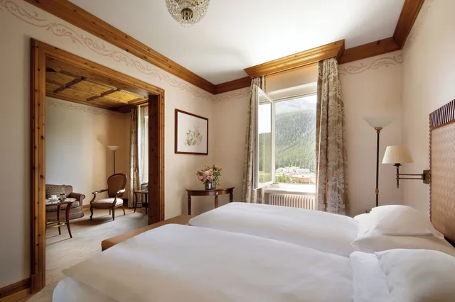 جناح جونيور سوبيريور بسرير كينج، Grand Hotel Kronenhof 2/9