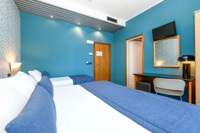 غرفة كلاسيكية بإطلالة على البحيرة، Hotel Aurora 9/10