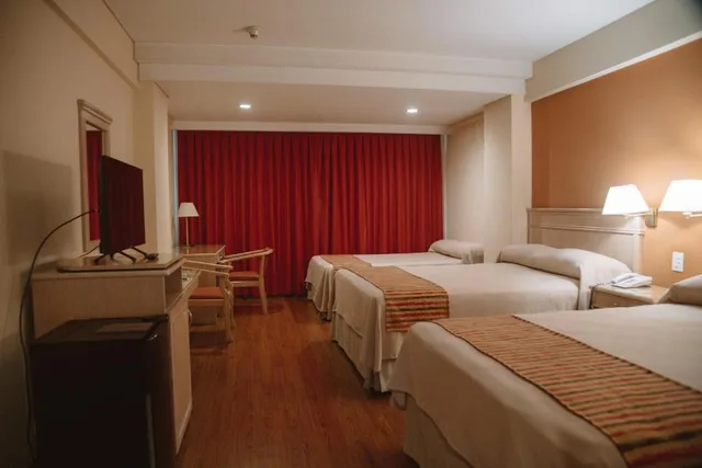 غرفة عائلية، Casa Real 3/5