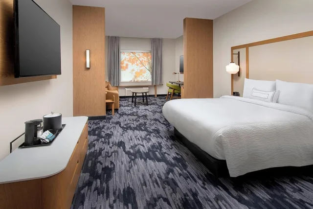 استوديو بسرير كينج مع أريكة لذوي الإعاقة، Fairfield Inn & Suites Miami Airport West/Doral 2/6