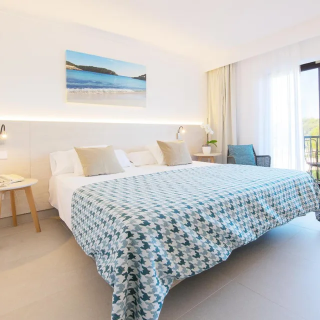 غرفة سوبيريور بسريرين منفصلين بإطلالة على البحر، Playa Mondrago Hotel Apartments 1/10
