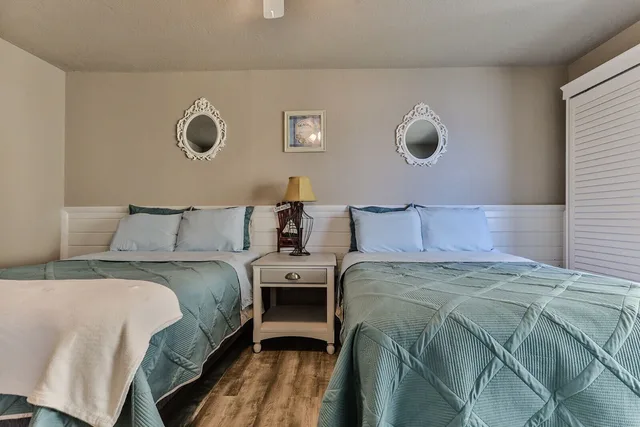 جناح بسرير كينج، Coastal Waters Inn 1/4