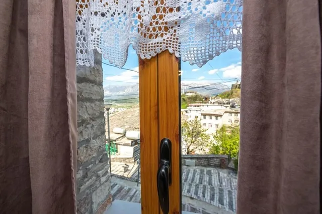 Bed and Breakfast Kotoni، جيروكاسترا 27/35