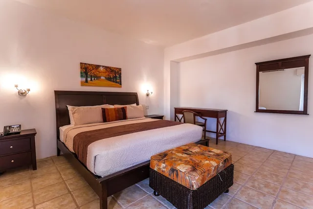 جناح بسرير كينج بإطلالة على البحر بغرفة نوم واحدة بمطبخ، La Vue Boutique Inn 9/10