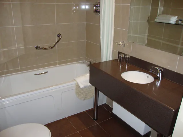 Family, ARD RI HOUSE 5/8
